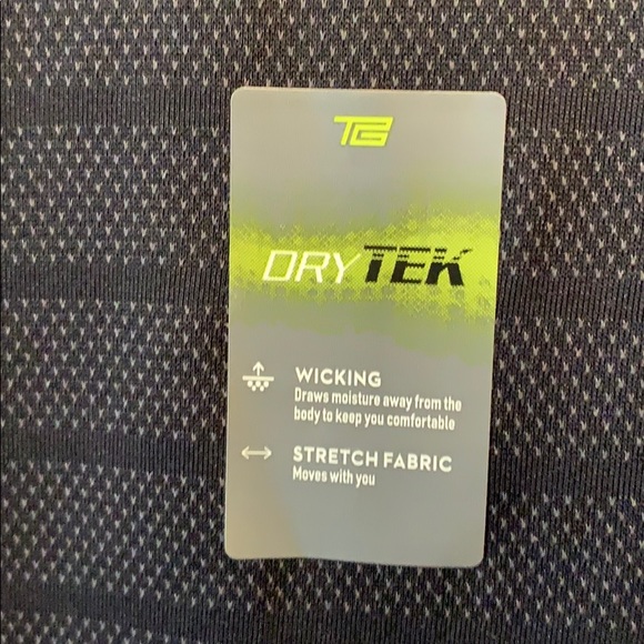 Tek Gear Men’s Athletic Shirt - Picture 4 of 7